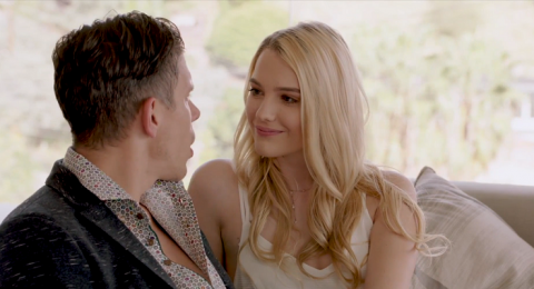 Ảnh trong Bố ơi nhẹ nhẹ thôi của Bố gấp đôi thằng Bồ con con chịu không nổi