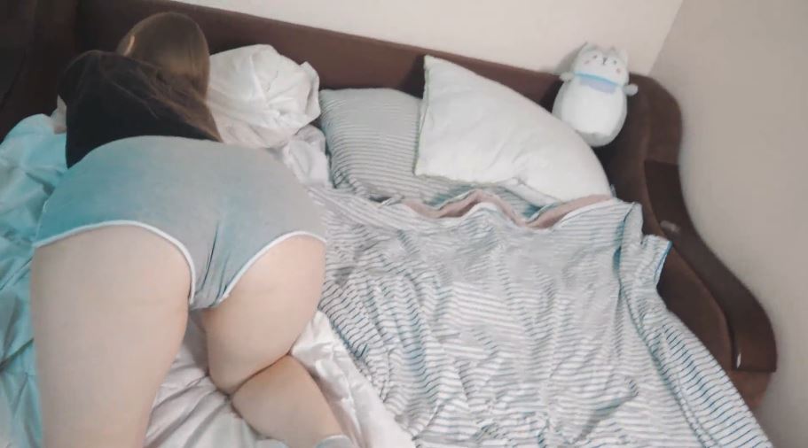 con-gai-bi-mac-ket-tren-giuong-va-bo-duong-quyet-dinh-du-co-ay