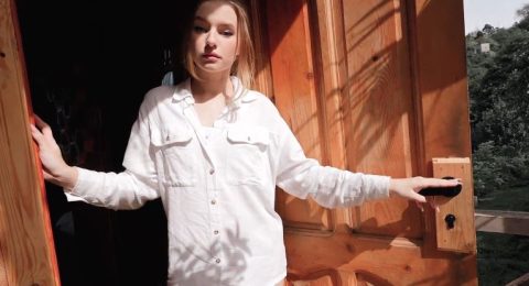 Ảnh trong Lừa dối vợ mình đụ với con gái riêng của vợ